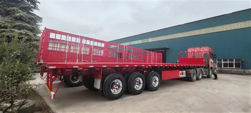 Lapos ágyas félpótkocsi három tengellyel